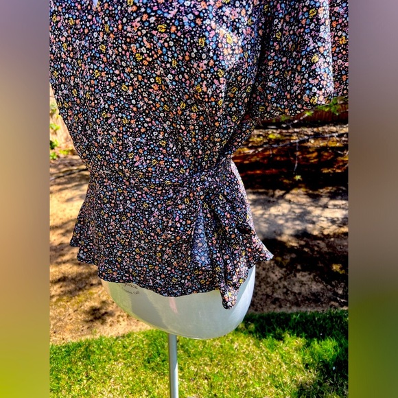 MERAKI Anthropologie 🌼 Floral Wrap Top - Picture 4 of 9